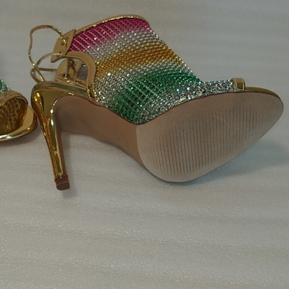Liliana Gardena gold heels size 6 - Picture 3 of 14